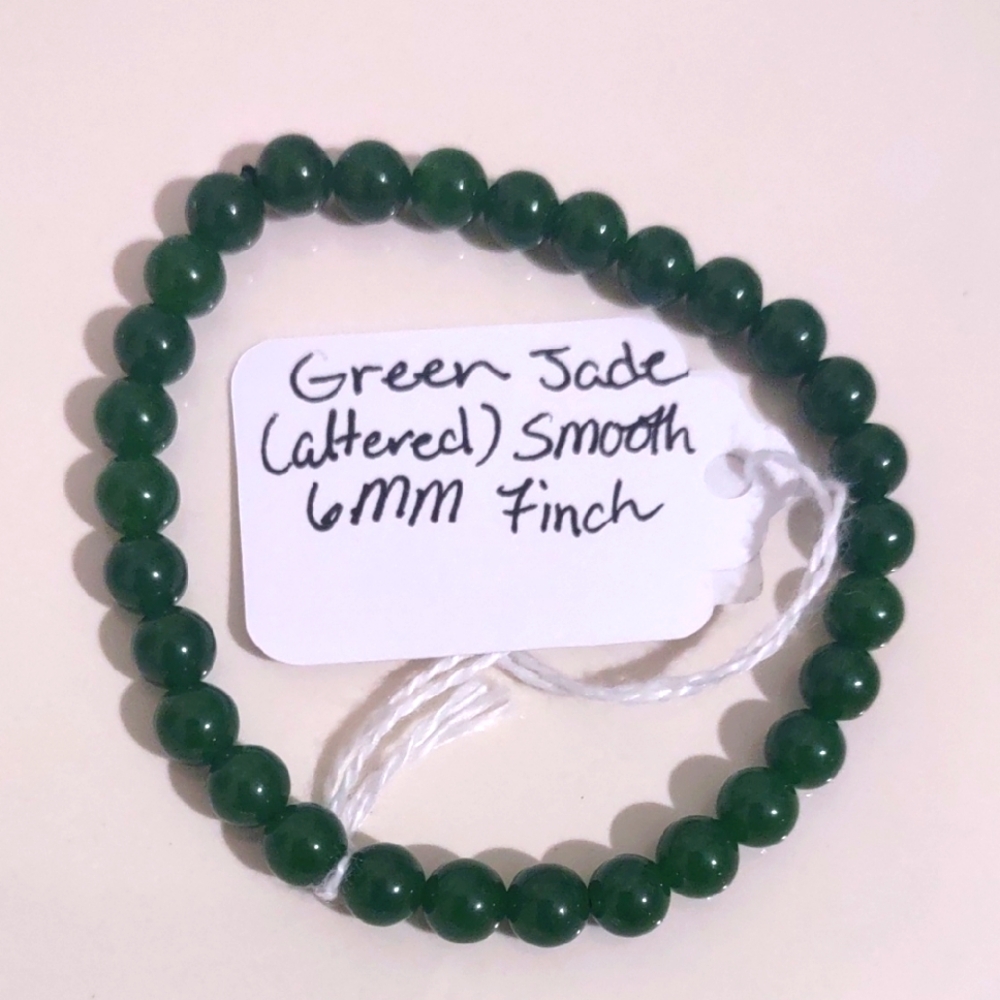 HAND CRAFTED BRACELET GREEN JADE (ALTURED)TO GIVE A BRIGHT GREEN COLOR 6MM 7INCH